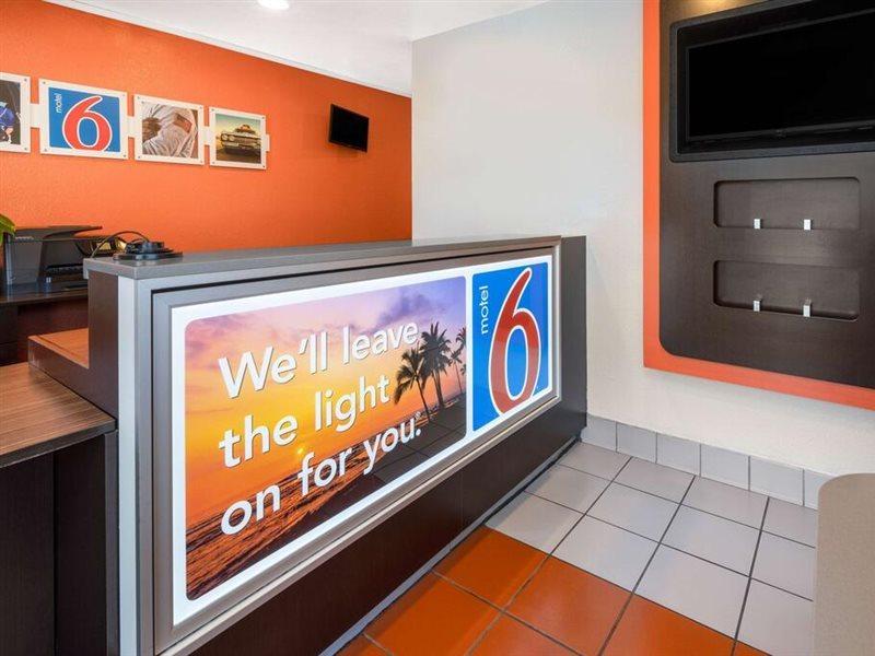 Motel 6-Santa Barbara, Ca - State Street Exterior photo