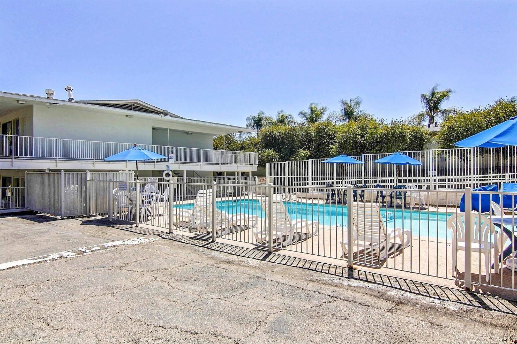 Motel 6-Santa Barbara, Ca - State Street Exterior photo