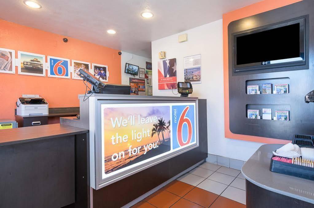 Motel 6-Santa Barbara, Ca - State Street Exterior photo