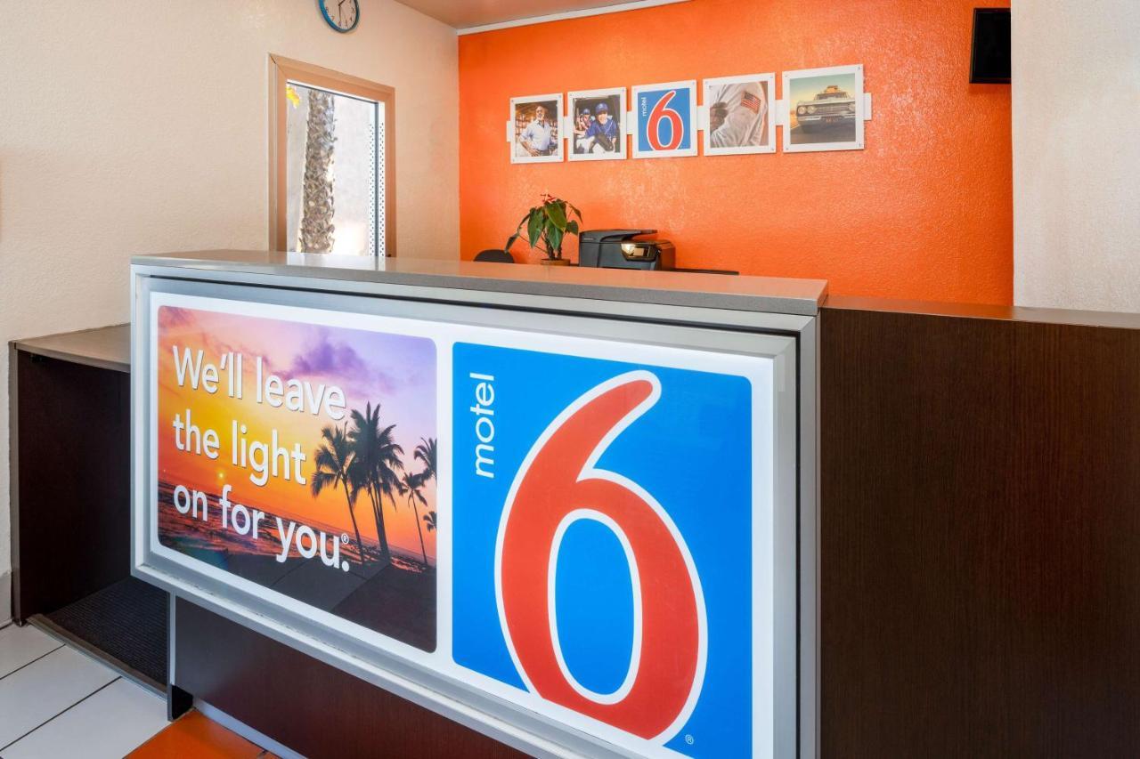 Motel 6-Santa Barbara, Ca - State Street Exterior photo